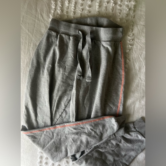 Nasty Gal Gray Joggers - Picture 3 of 3